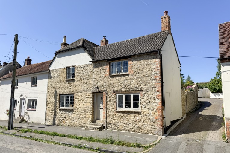 Long Crendon, Buckinghamshire