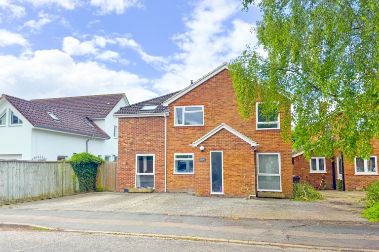 Ickford, Buckinghamshire, HP18