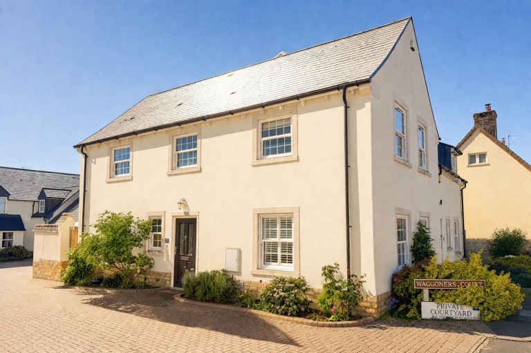 High Street, Haddenham, Buckingshamshire, HP17